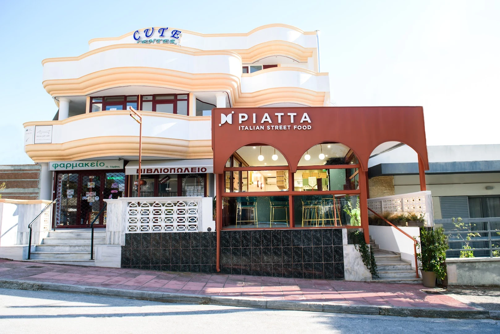 PIATTA - Voula · Photos 1
